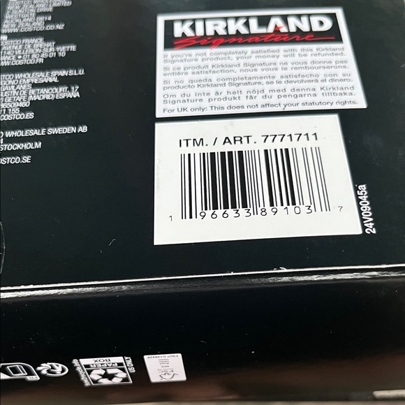 Kirkland Signature Men's White Crew Neck T-Shirts - 6 Pack - Picture 2 of 7